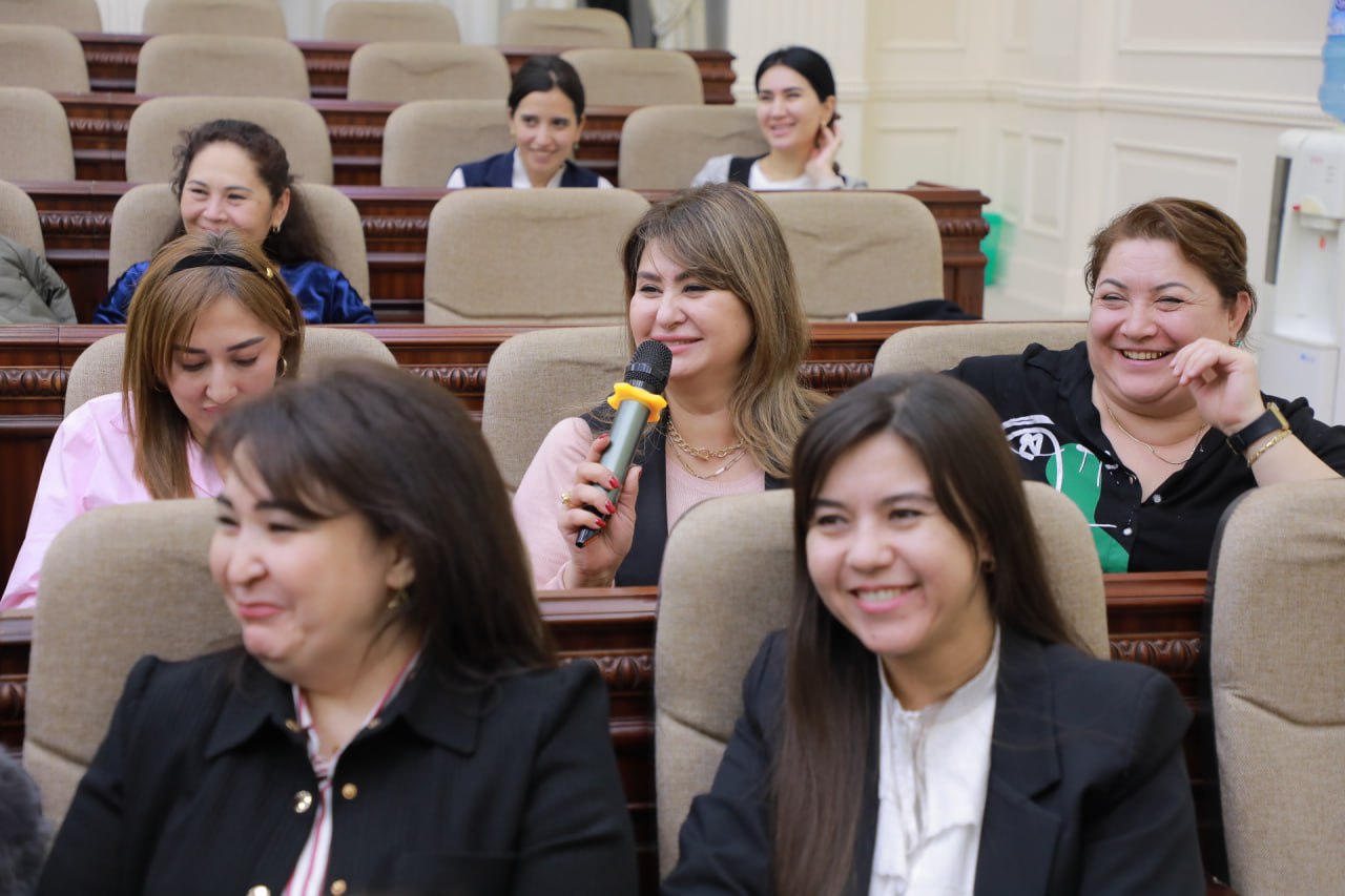 "Biznesni rivojlantirish banki"da "SEN BUTUN DUNYOSAN" mavzusida seminar bo‘lib o‘tdi.